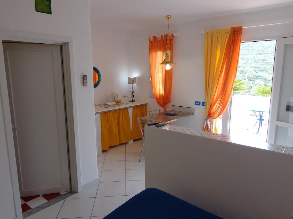 Villa Flavia - Adults Only ปอนซา ภายนอก รูปภาพ